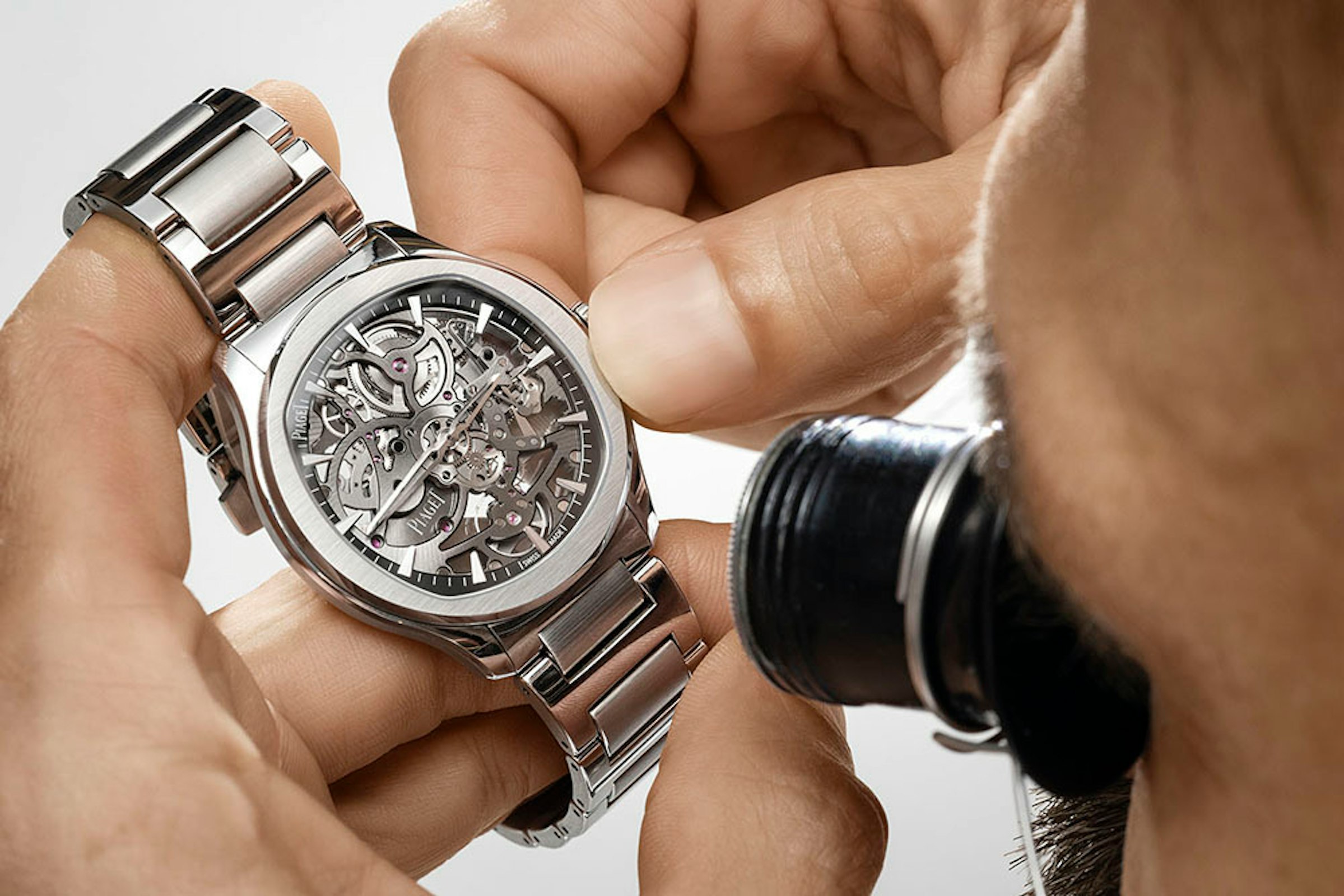 Piaget_Polo-Skeleton-grey_savoir-faire-1.jpg